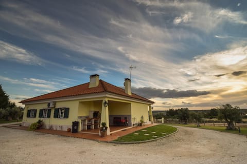 Monte dos Rolas House in Alcácer do Sal