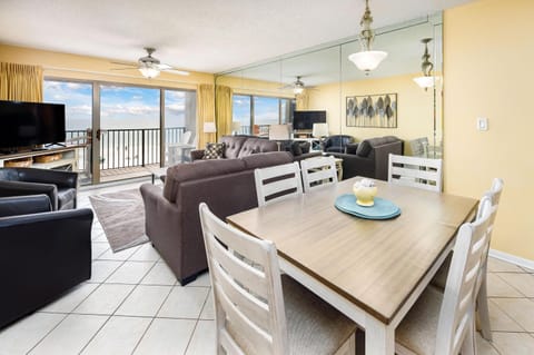 Emerald Towers West 3002 Apartment in Okaloosa Island