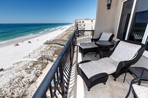 South Beach 501: PENTHOUSE CONDO - UNPARALLELED QUALITY & LUXURY THROUGHOUT - Condo in Okaloosa Island