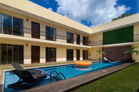 Property building, Swimming pool, Swimming pool