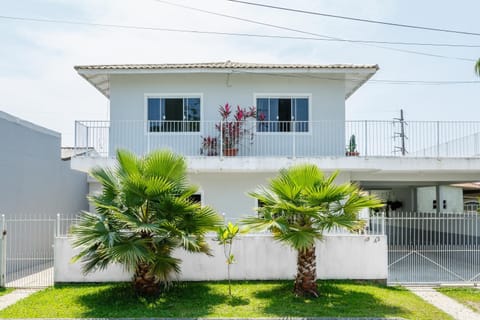 Property building, Day, Garden, View (from property/room), Balcony/Terrace, Garden view