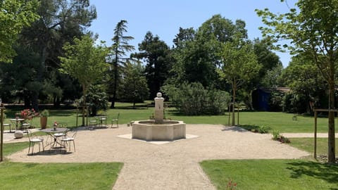 Domaine de Rhodes B&B Übernachtung mit Frühstück in Villeneuve-lès-Avignon