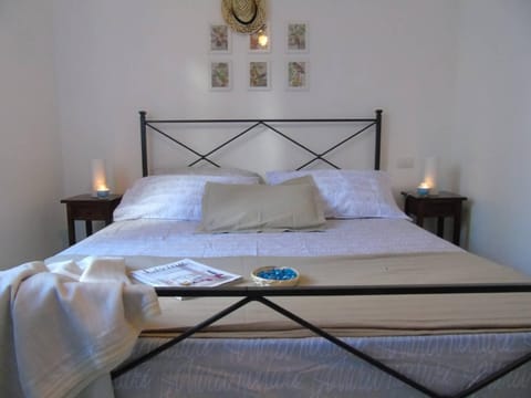 On Holiday Between Sky And Sea geco Di Campiglia pet friendly Albergue natural in San Vincenzo