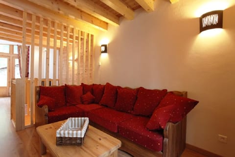 Les Cabasses 6 - Accommodation in a village house Apartamento in La Grave