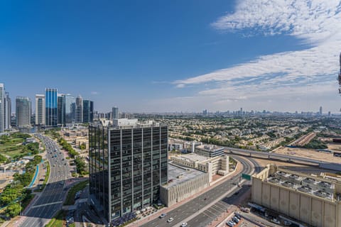 HiGuests - Modern Studio with Incredible City Skyline View Condominio in Dubai