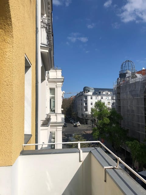 Balcony/Terrace, City view, Street view