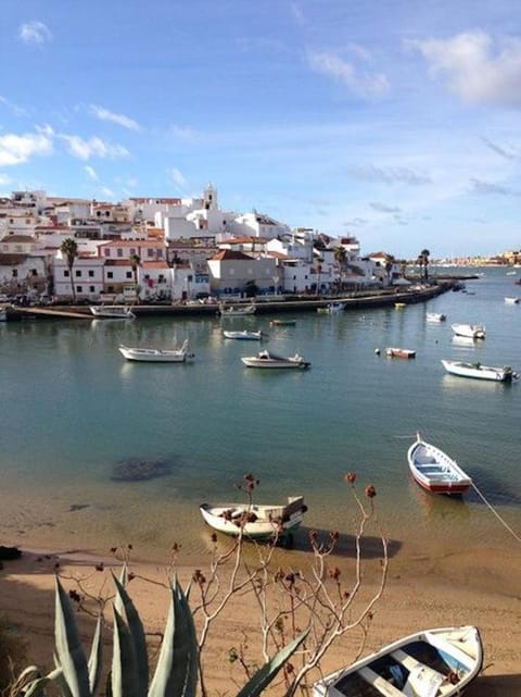 Villa Sesmarias Lux is a Luxury villa with private swimming poolm sea-views and AC Villa in Carvoeiro