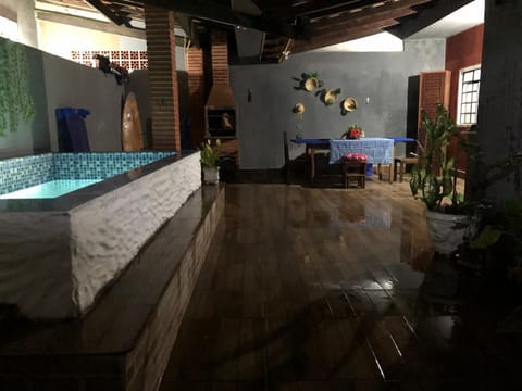 Sobrado com Piscina hidromassagem House in Caraguatatuba