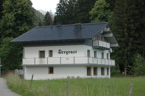 Gästehaus Bergrast Condo in Schladming