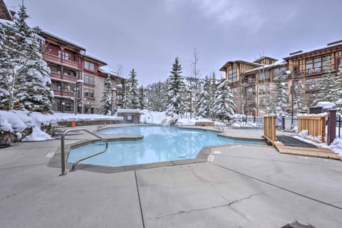 Slopeside Solitude Condo - Walk to Ski Lifts! Apartment in Solitude