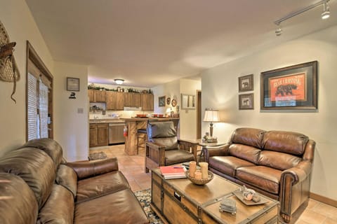 Cozy Angel Fire Condo Less Than Half Mi to Resort! Condominio in Angel Fire