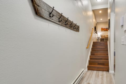 Updated Townhome Near Main Street, 10 Mi to Breck! Haus in Frisco