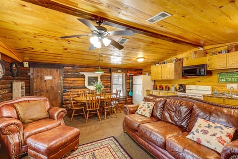 Arkansas Log Cabin Rental Near Lake Greeson! Casa in Pike County