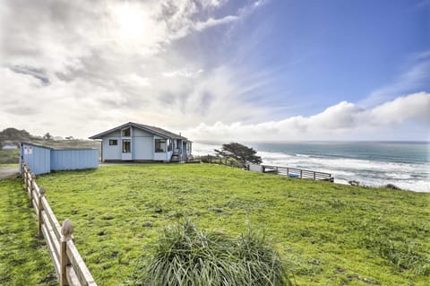 Rahus Ocean Refuge with Manchester Coast Views! Maison in Mendocino County