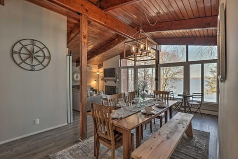 Renovated and Cozy Cottage on Cayuga Lake Wine Trail Maison in Fayette