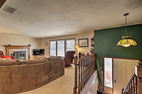 Page Home with Balcony and Yard, Walk to Rim View Trail Maison in Page