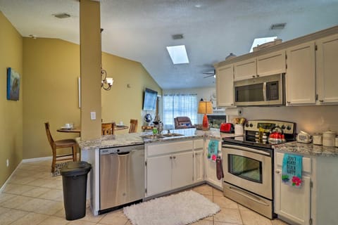 Pet-Friendly Florida Home - Grill and Fenced-In Yard House in Fernandina Beach