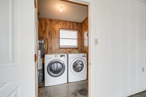 Historic Hoffmann Ranch Haus Near Wineries! House in Rio Grande