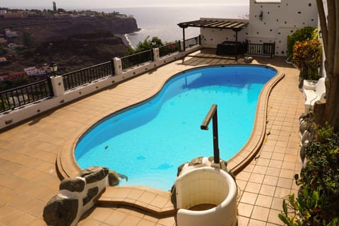 Sea view, Swimming pool