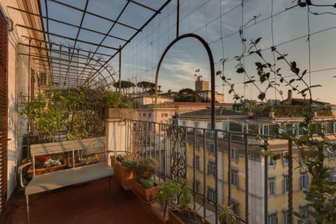 View (from property/room), Balcony/Terrace