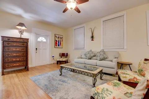 The Mesa House-Close to Duval! House in Key West