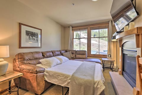 Cozy Ski-InandSki-Out Winter Park Resort Condo! Apartment in Winter Park