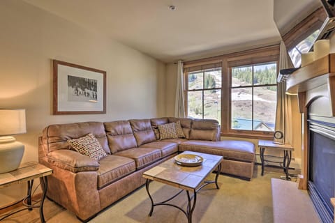 Cozy Ski-InandSki-Out Winter Park Resort Condo! Apartment in Winter Park