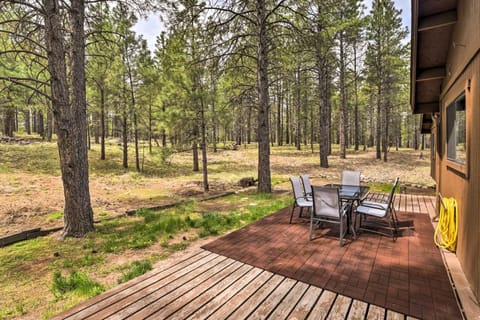 Flagstaff Home with Back Deck - 5 Mi to Downtown Haus in Flagstaff