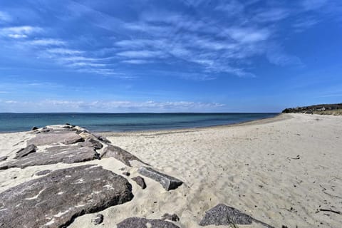 Peaceful Chilmark Farmhouse by Menemsha Beach House in Menemsha