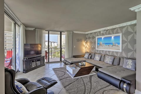 Panama City Beach Condo with Balcony and Ocean Views Condominio in Edgewater Gulf Beach