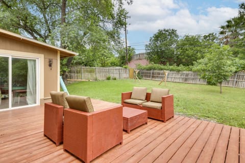 Welcoming Home about 6 Mi to Downtown San Antonio! House in San Antonio