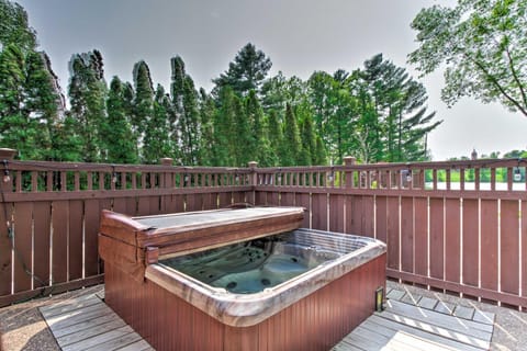 Lakefront Eau Galle Home with Hot Tub and Fire Pit House in Wisconsin