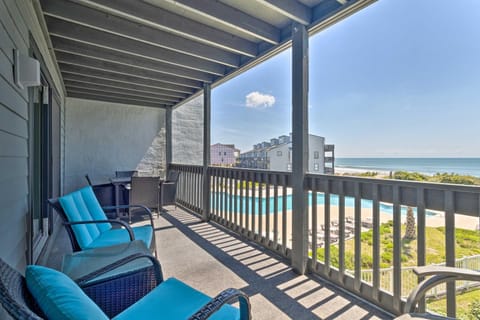 N Topsail Beach Oceanfront Condo with Pool! Condo in North Topsail Beach