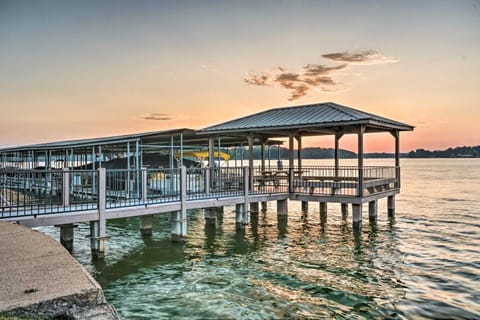 Sunset-View Resort Condo on Lake Hamilton! Condominio in Lake Hamilton