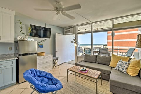 Oceanfront Resort Studio on Virginia Beach! Apartment in Virginia Beach