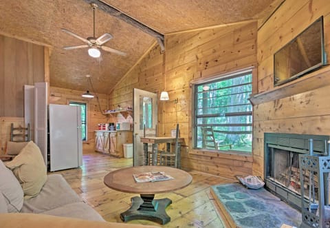 Pisgah Forest The Oak Cabin with Deck by Creek House in Buncombe County