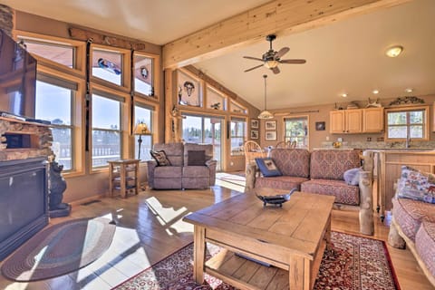 Grand Lake House with Deck, Grill and Mountain Views! House in Rocky Mountain National Park