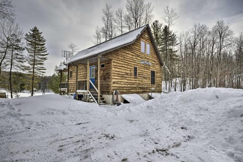 Adirondack Cabin on Private Lake Near Glenfield! House in Adirondack Mountains