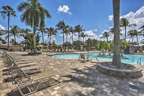 Fort Myers Condo with Resort Pools - Near Golf! Apartment in Lee County