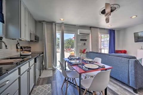 Family Friendly Hill Country Home 13 Mi to Lake! Apartment in New Braunfels