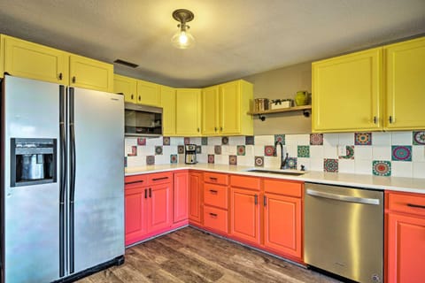 Bright, Renovated Apartment with Views of Pikes Peak Eigentumswohnung in Colorado Springs