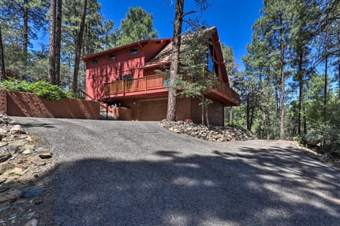 Prescott Cabin with Gas Grill about 10 Min To Downtown! Haus in Prescott