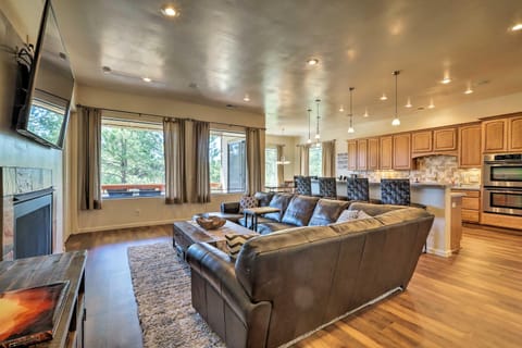 Spacious Flagstaff Home with Fire Pit and Game Room! Haus in Flagstaff