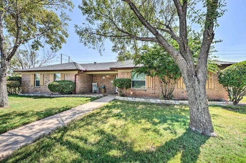 Abilene Home with BBQ and Pvt Yard, 1 Mi to ACU! House in Abilene