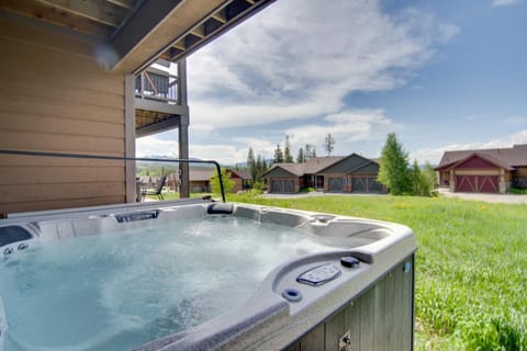 Winter Park Chalet with Hot Tub and Free Shuttle! House in Fraser