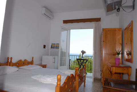 Day, Photo of the whole room, Sea view