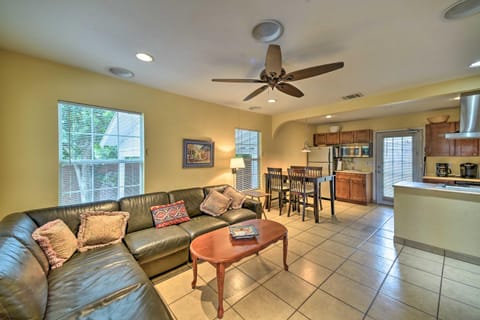 San Antonio House with Private Pool, Spa and Grill House in San Antonio