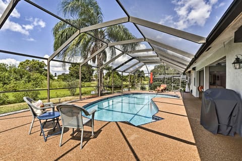 Pet-Friendly Fort Myers Home with Heated Pool! House in Lochmoor Waterway