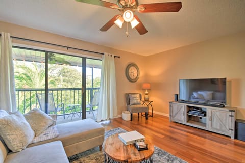 Indian Shores Townhome with Pool Access and Kayaks! House in Indian Shores