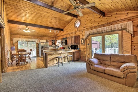Pet-Friendly Raystown Lakefront Cabin with BBQ Grill House in Raystown Lake